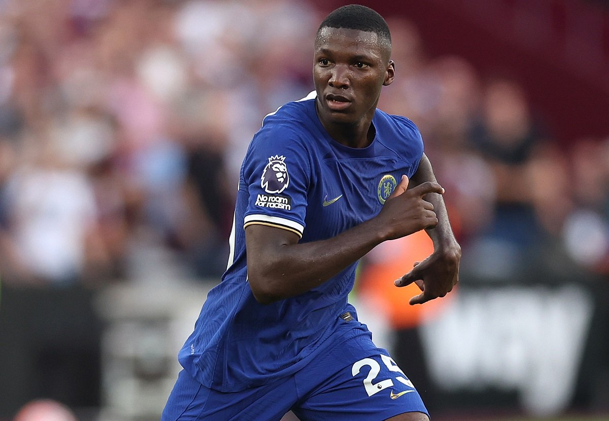 ‘Made A Disaster of A Decision’ ‘Dodged A Bullet’ Fans React As Agent Of Chelsea Star Makes Liverpool Transfer Admission