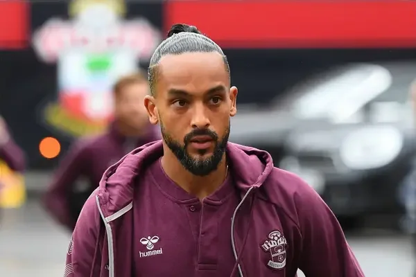 “Could Be Their Downfall” – Theo Walcott Claims 4 Game Run May End Liverpool’s Title Challenge