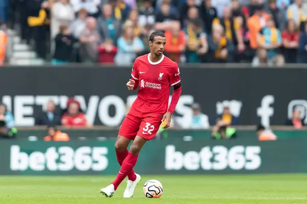 Top 5 Free Agent Centre Backs Available To Sign