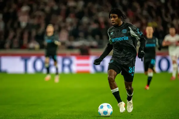 ‘Get Him Signed’ ‘Never In A Million Years’ Liverpool Fans React To Claims That Slot Is Talking To £33M Trent Replacement