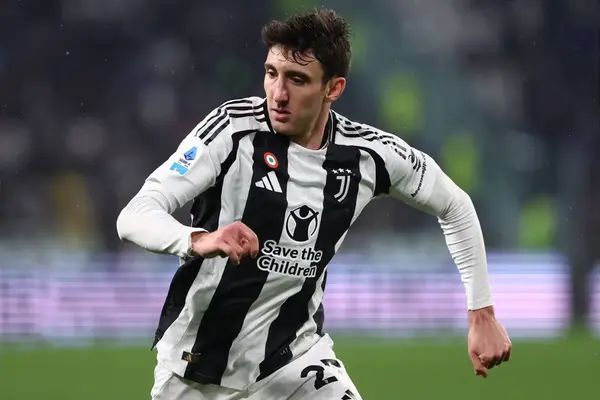 “He Is Absolutely Focused” – Agent Of £54M Rated Liverpool Target Speaks Out On Whether He Could Replace Alexander-Arnold