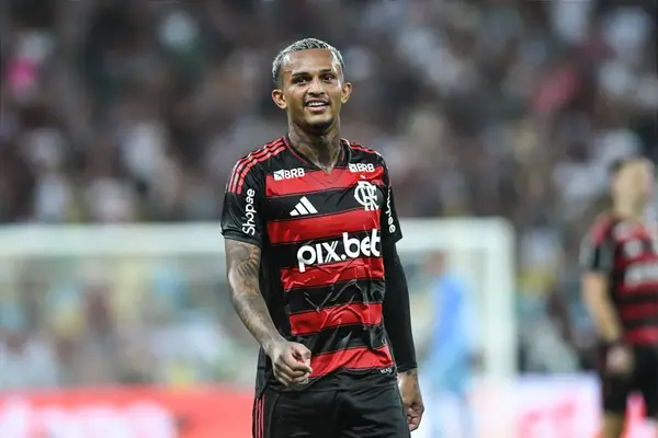 ‘Don’t Know Much About Him’ ‘He Is Actually Brilliant’ Fans React As Liverpool Line Up £30M Alexander-Arnold Replacement