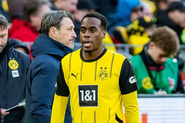 Liverpool And Chelsea On Alert As Sky Reporter Reveals Summer Target With Release Clause Has Made “Transfer Request”