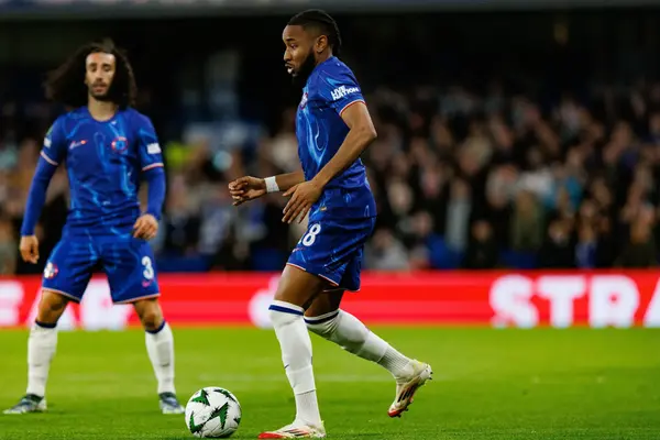 ‘This Is Madness’ ‘I’d Rather Keep Nunez’ – Fans Flummoxed As Liverpool Make “Contact” With Chelsea Flop