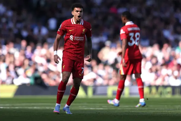 Sky Journalist Claims “New Offer” For Winger Is Being Prepared As Liverpool Make Transfer Stance Clear