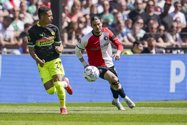 Liverpool Issued With £17M Demand As Slot Weighs Up Raid On Former Club For Salah Rival