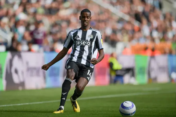 REPORT: Liverpool Learn How Much They Will Have To Pay To Get Newcastle Star Isak