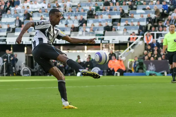 The £9M Sell On Clause Twist That Could Have A Major Bearing On Isak’s Move To Liverpool – Opinion