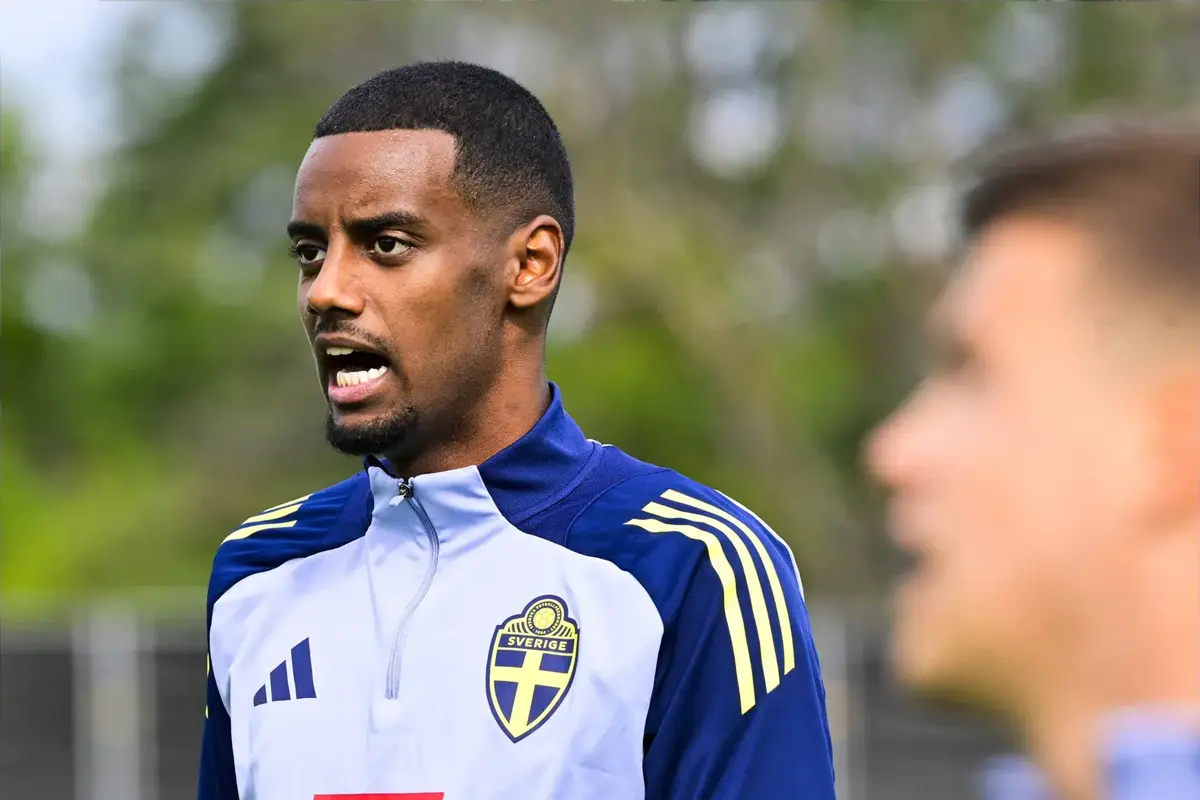 Frimpong And Konate Both Fit; Isak Benched: Liverpool Predicted XI vs Burnley