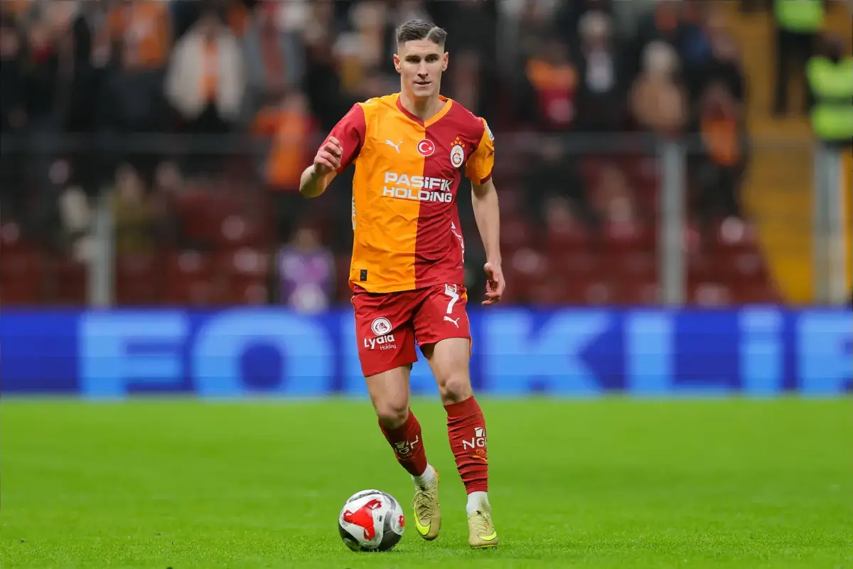 Liverpool Have Lined Up 64 Cap International Fullback If Geertruida Deal Falls Through