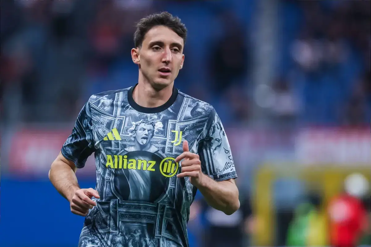 REPORT: Liverpool Are ‘Interested’ In Versatile Fullback Who Could Be Sold For Only £26M This Summer