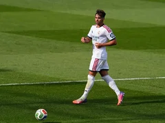 Iraola Is A 'Long-Time Admirer' Of Spanish Defender Who Is Available For Transfer But Liverpool Face Big Obstacle