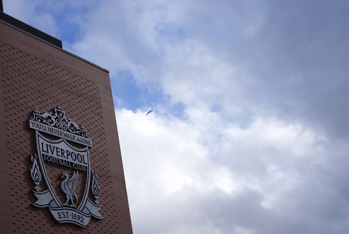 ‘Better Than Kerkez’ ‘He’s Weak’ Liverpool Fans Discuss Potential £34M January Swoop